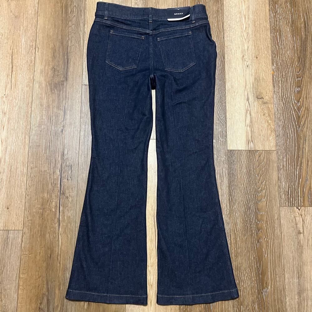SPANX Everywear Flare Denim Jeans Women's XL P Raw Indigo Dark Wash Tummy Tamer - Picture 4 of 9